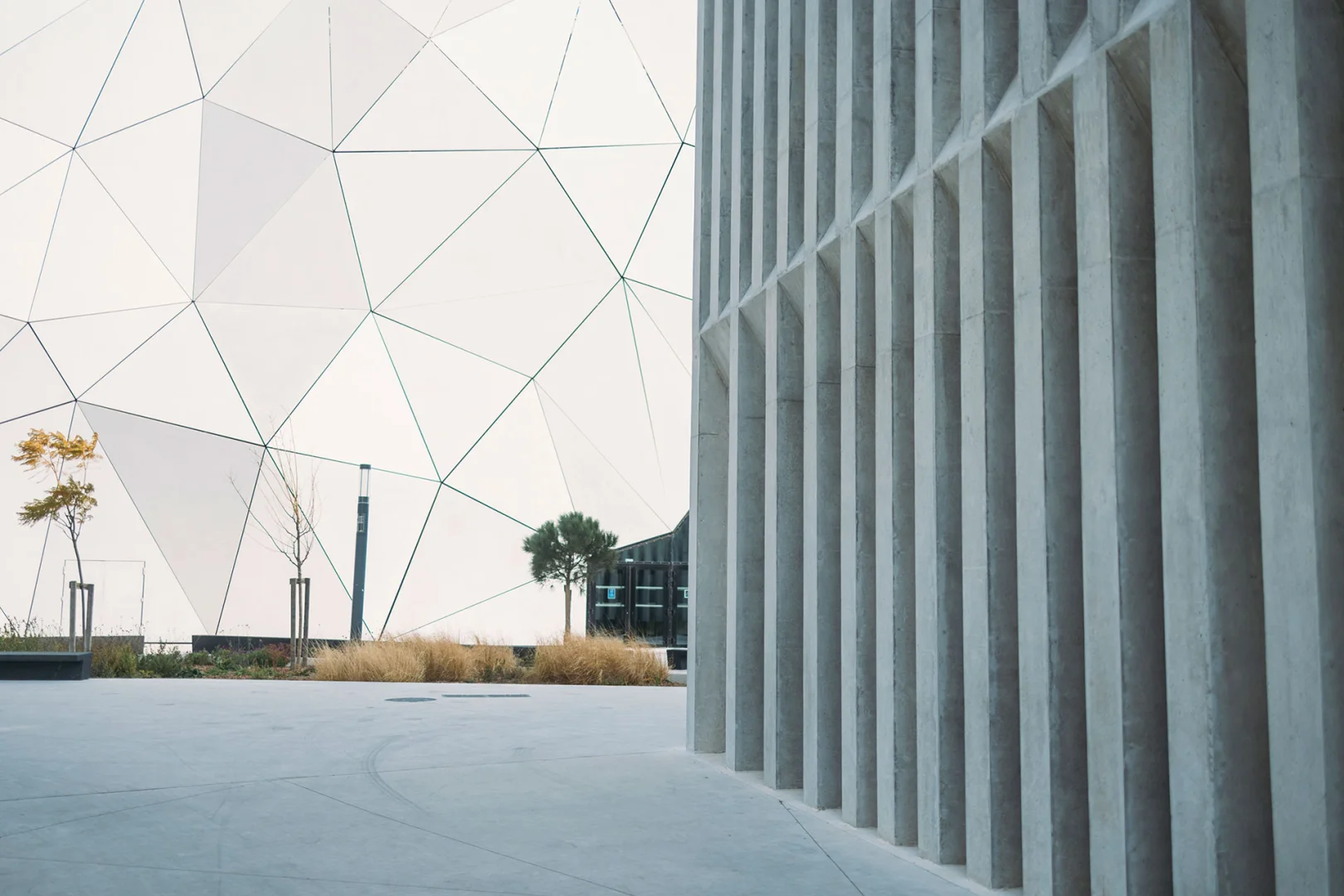 Campus de l'Université Côte d'Azur à Cannes et son dôme géodésique - Photo Gaëlle Simon